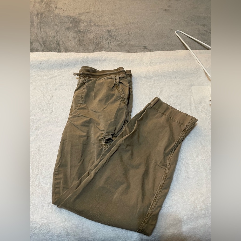 tan cargo pants
